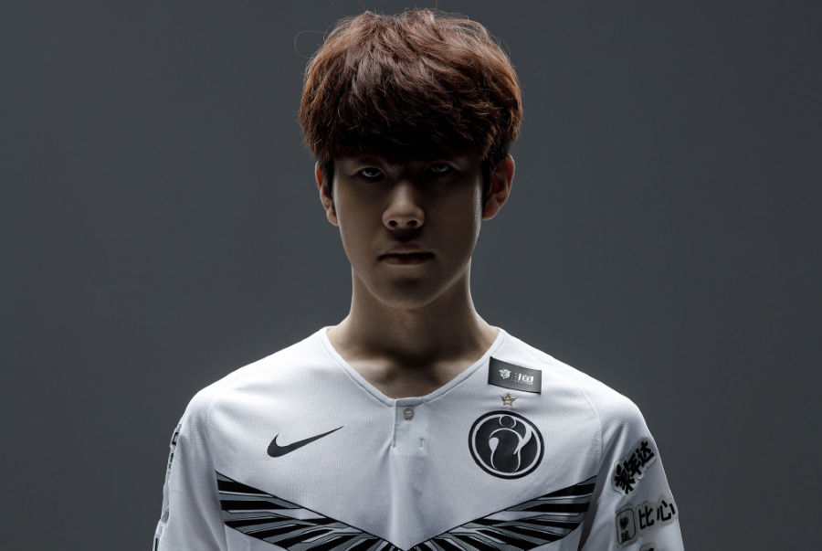 金晶洙更新ins：希望我能尽快回到大名单