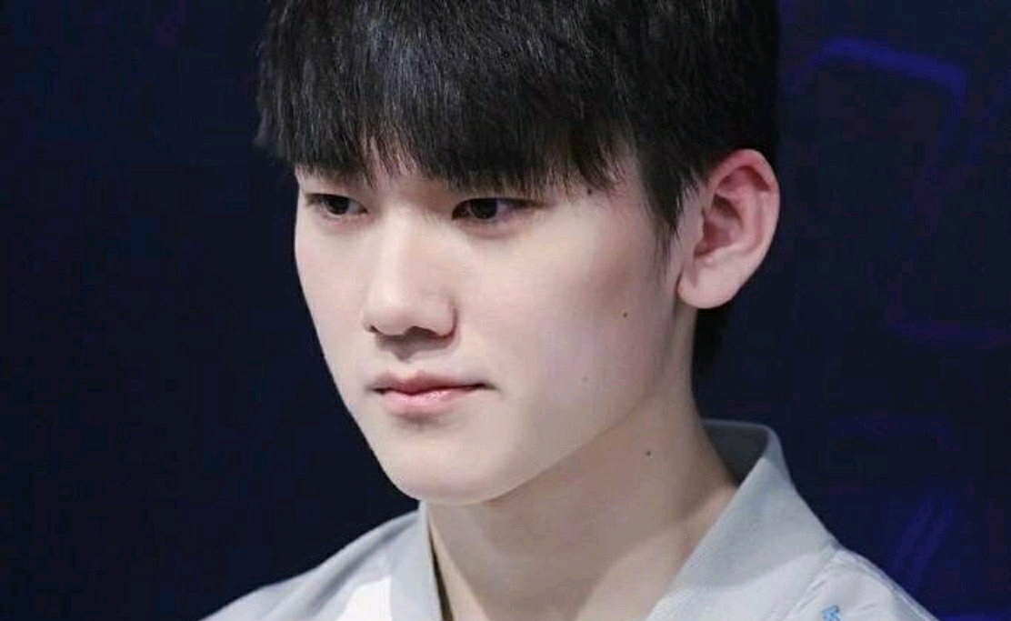 我为你赢了！Donk Desert Eagle 通过四杀实现了逆转，展现了他的 TOP1 风格。 TyLoo 输给了 Spirit 。